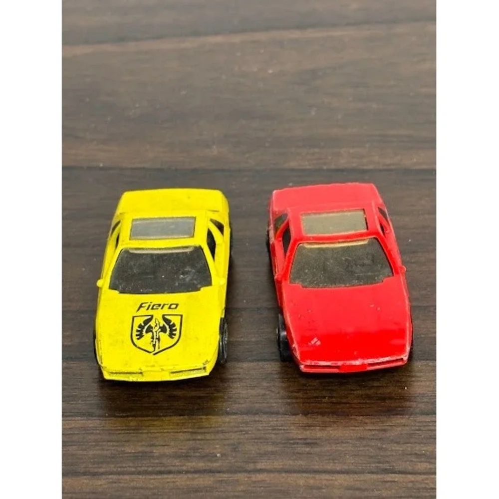 Vintage 1984 Hot Wheels Pontiac Fiero Lot of 2 Red American Flag & Yellow 1:64